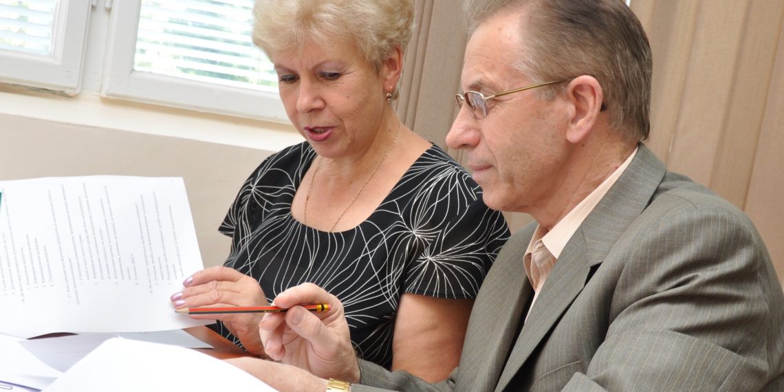 Робота за договором