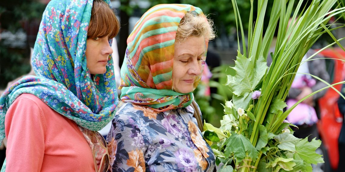 Трійця літо кличе в гості