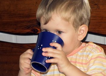 Полікує лимонад