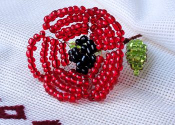 Український пан-мак з бісеру