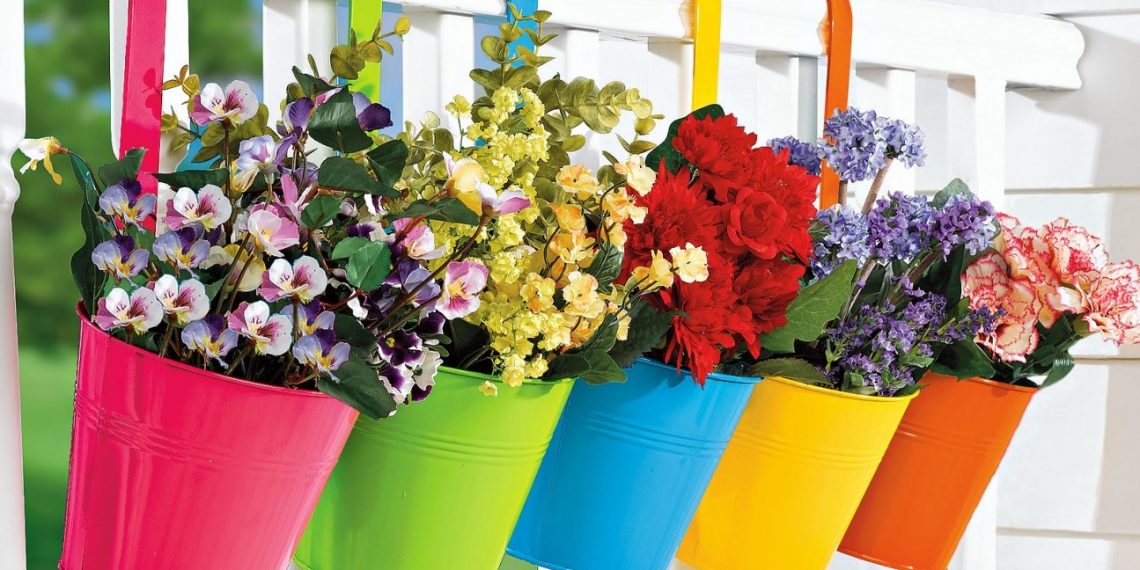 Квіти на балконі