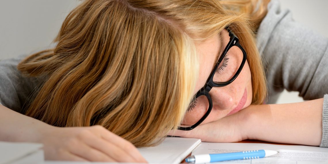 Не спіть удень!