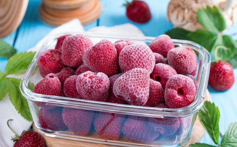 Полуниця: з грядки на лід