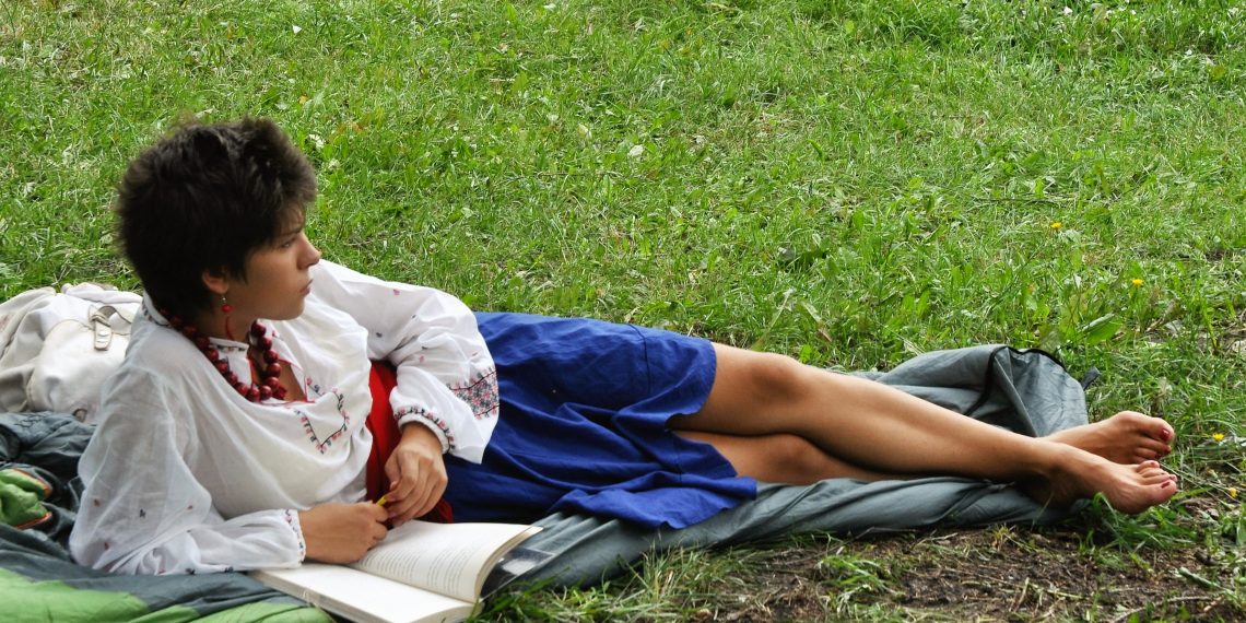 Гуляйте босоніж