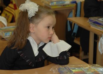 Як допомогти дитині подолати шкільну перевтому?