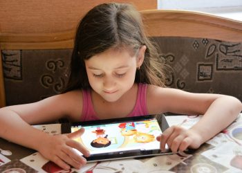 Діти і гаджети: знайти розумний компроміс