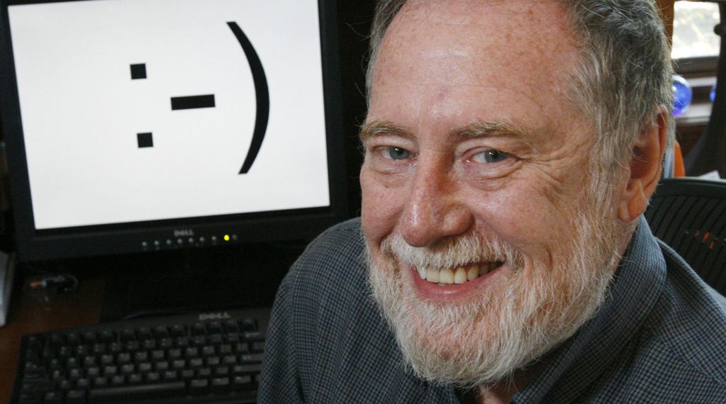 Сьогодні День народження «смайлика». Найвідомішому графічному символу – 36 років!