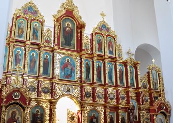 Синонім світла, або чому вівтар у церкві розташований на схід?