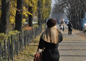 Домашній салон краси, або як зміцнити волосся самотужки