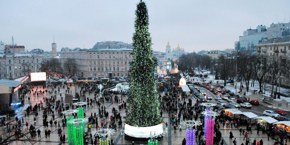 Головну різдвяну ялинку України визнали найкращою у Європі