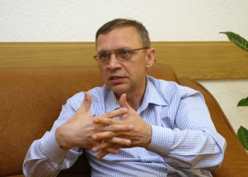 17 січня відбудеться пряма телефонна лінія з лікарем-нейрохірургом Ігорем Курільцем