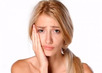 Як швидко і просто знеболити зуб у домашніх умовах