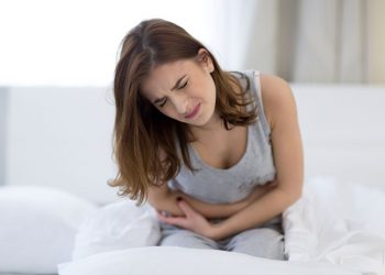 Використовувати фруктові кісточки для лікування – небезпечно