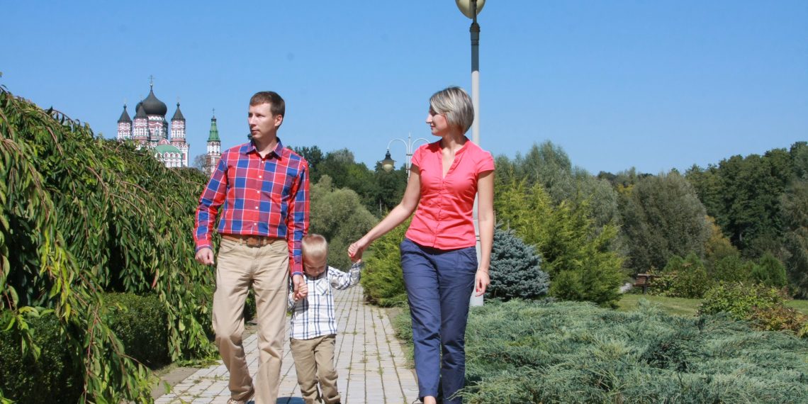 15 травня — Міжнародний день сім’ї. Родина міцна ладом