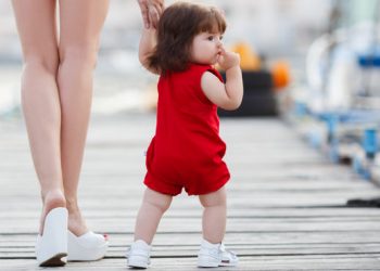 Чи потрібен супінатор у дитячому взутті?