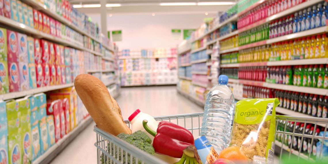 Як нас змушують купувати більше