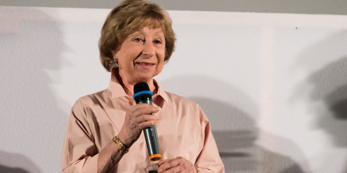 Лія Ахеджакова: «Я дуже люблю Україну»