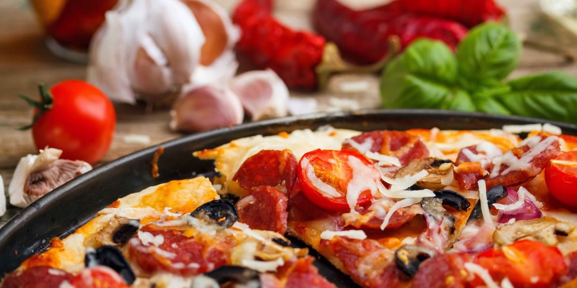 Піца на сковороді