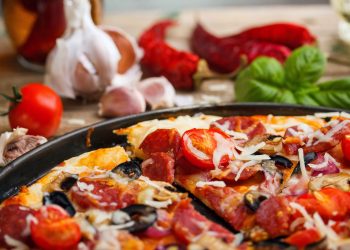 Піца на сковороді