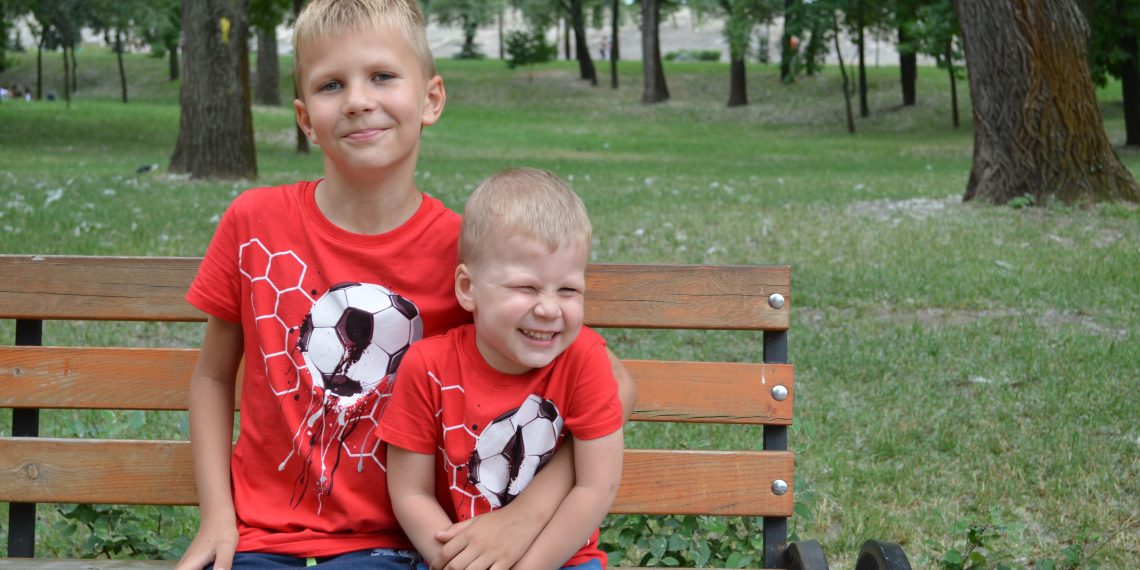 Як допомогти дитині пережити кризові роки