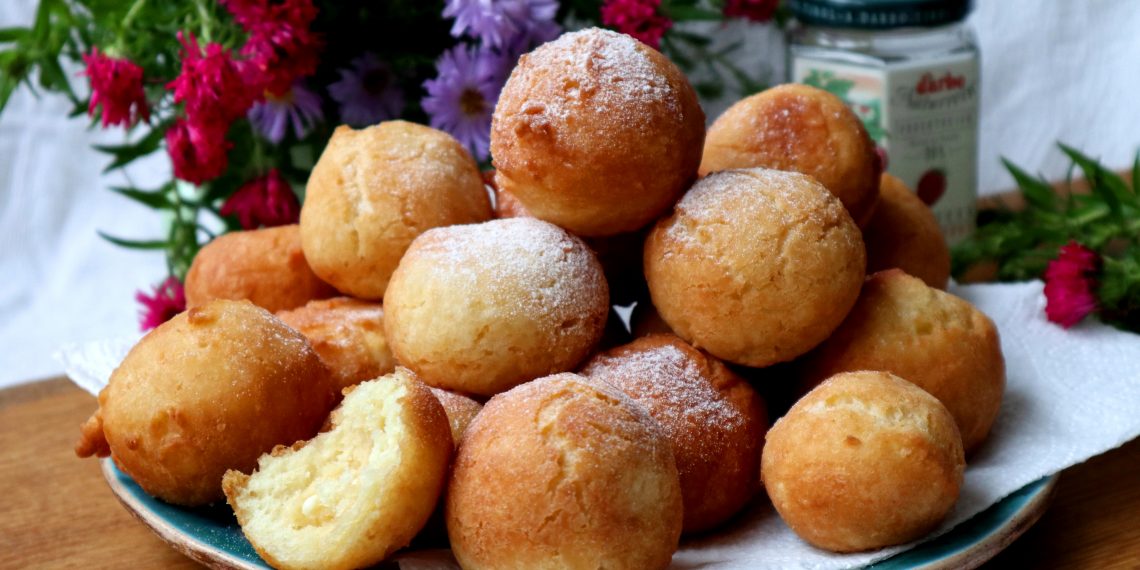 Cирні пончики