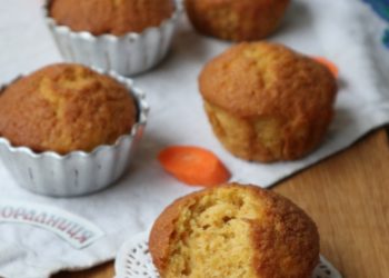 Запашні морквяні кекси