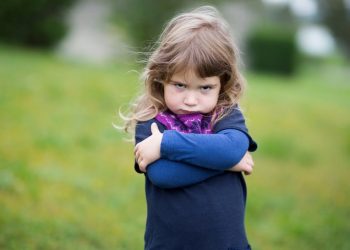 Як реагувати на лайливі слова з вуст дитини