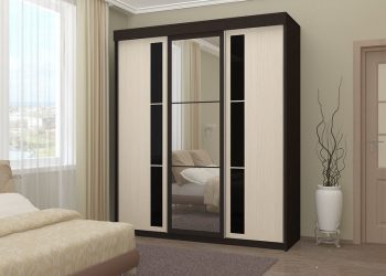 Яка шафа практичніша?