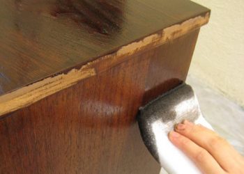 Як реставрувати дерев’яний стіл