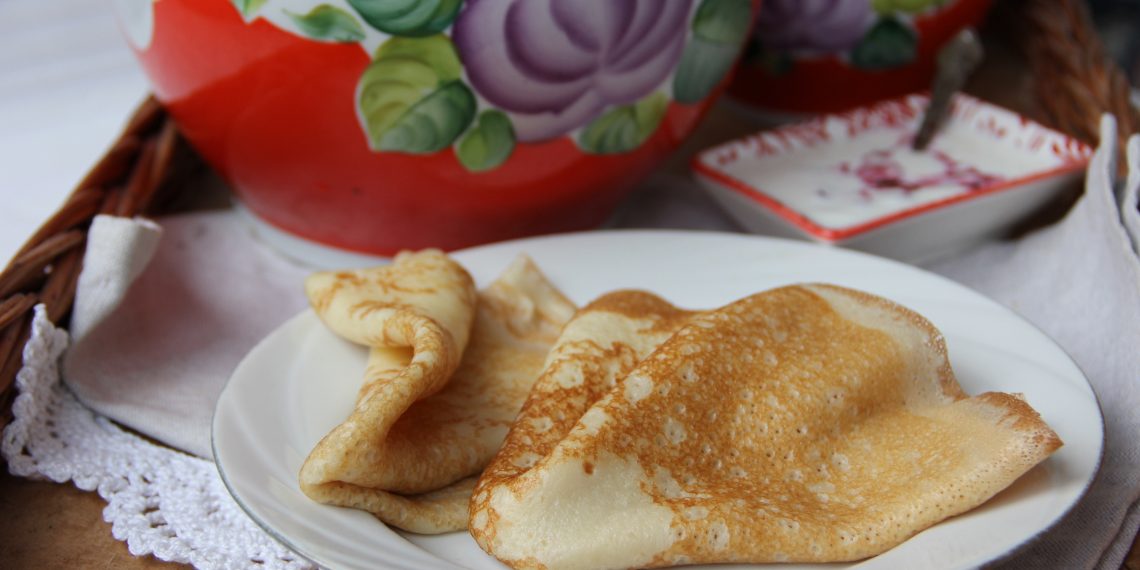 Найсмачніші тонкі млинці з дірочками