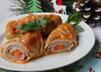 Голубці по-новому: відбивні у капустяному листі