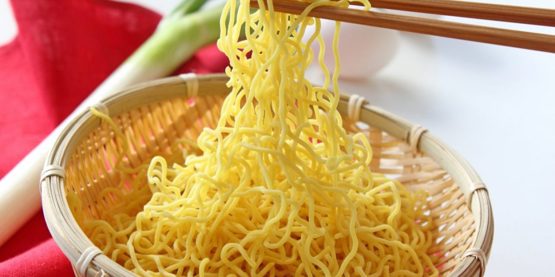 Чи можна споживати вермішель швидкого приготування?