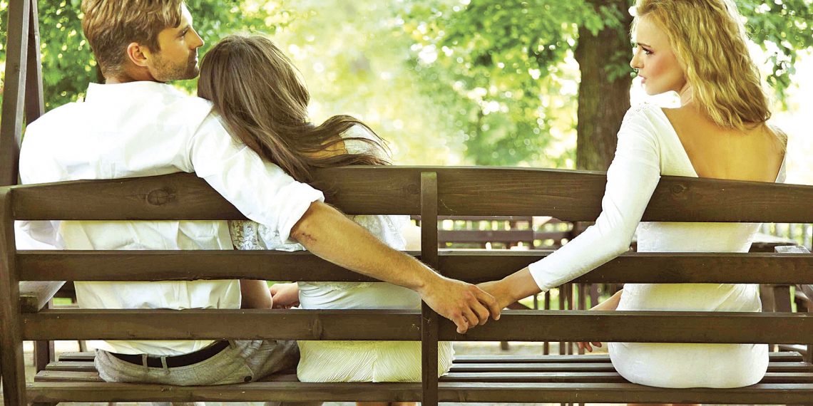 Подружня зрада: причини і наслідки