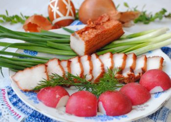 Сало в цибулинні