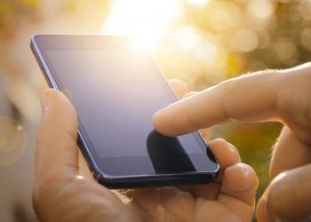 Тримайте телефони в чистоті