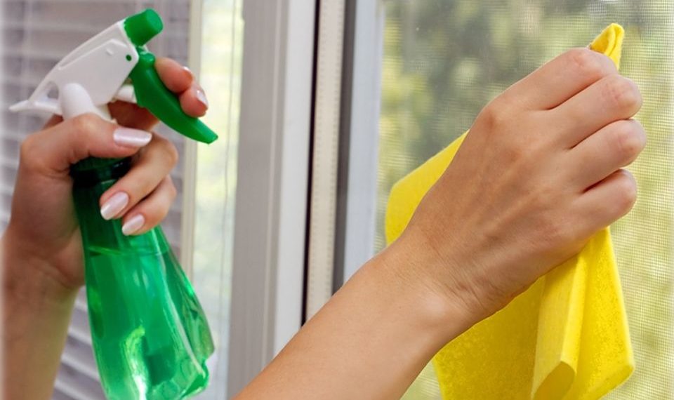 Як помити вікна без розводів