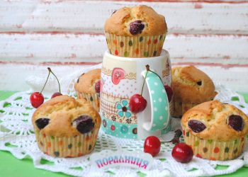 Випічка з ягодами наповнить дім радістю