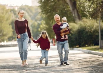 Кому легше спасти свою душу: ченцю чи християнину, який створить родину?