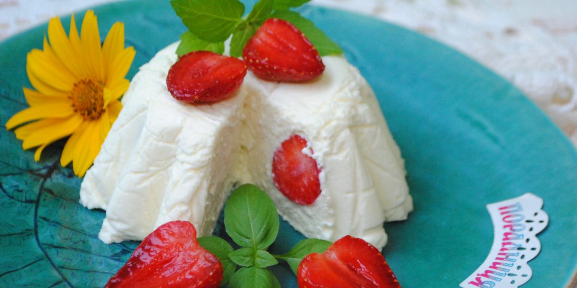 Хочете прохолоди? Приготуйте желе зі сметани та сиру