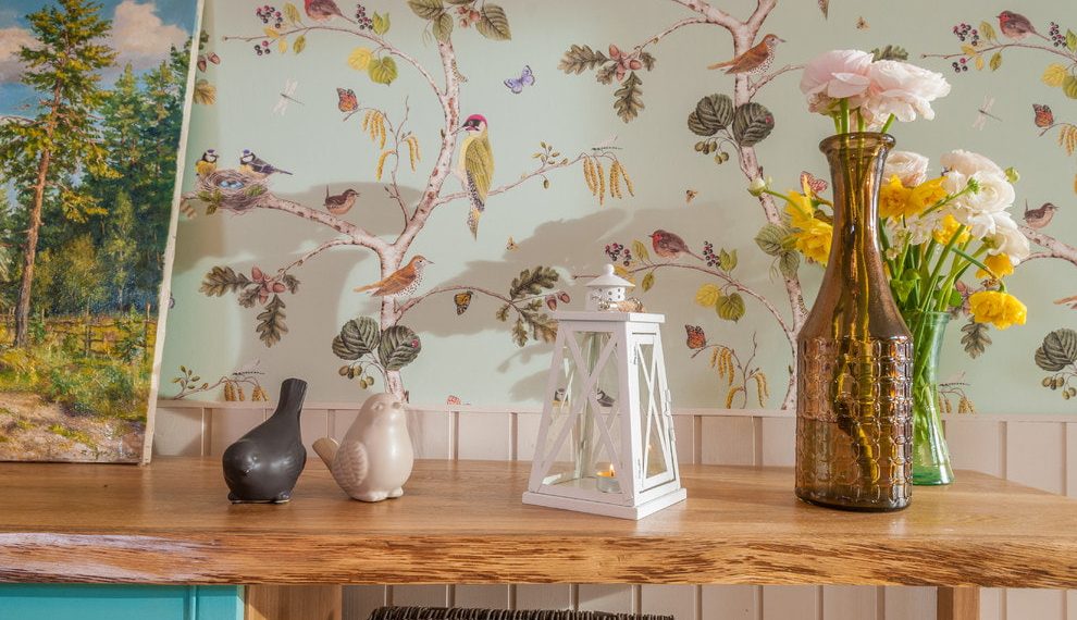 Як “помити” паперові шпалери