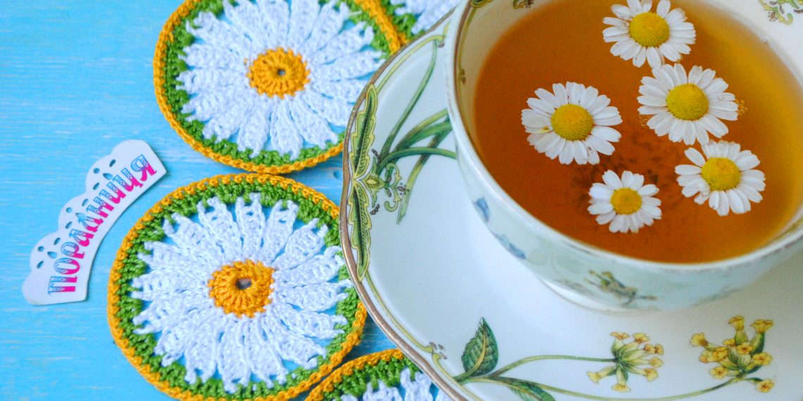 Замість косметики — відвар ромашки