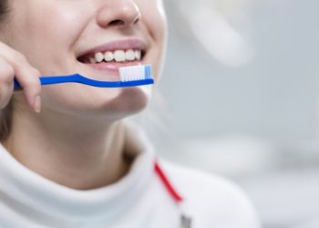 Не чистіть зуби щойно поснідавши