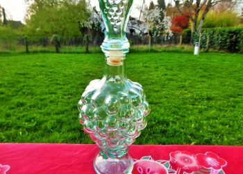 Сіль і лід з графину приберуть наліт