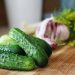 Солоні огірки у власному соку