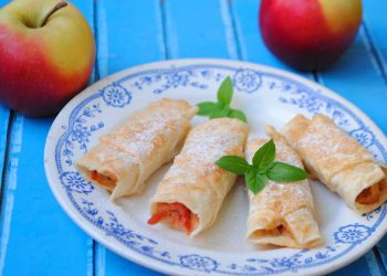 Лаваш і яблука: швидкі рогалики до сніданку