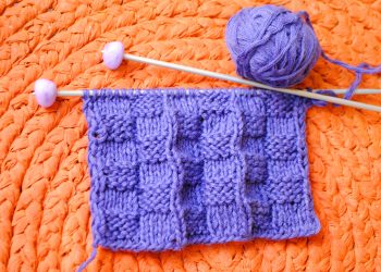 Ще не маєте шарфа? Простий об’ємний візерунок-гармошка