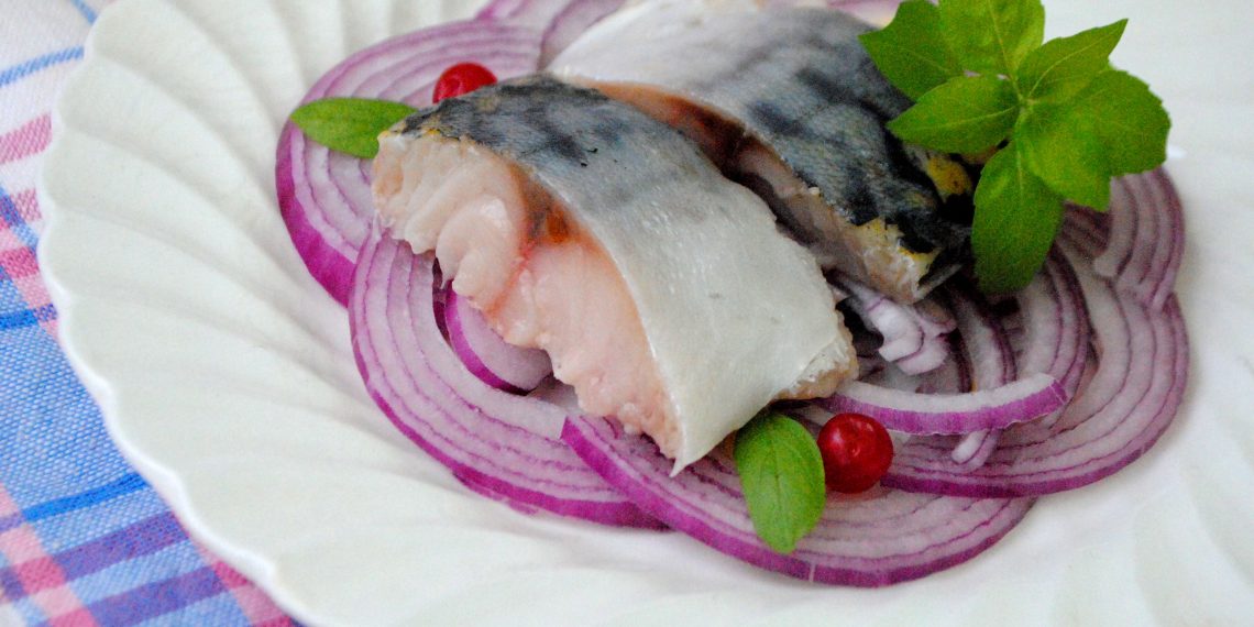 Скумбрія гарячого маринування