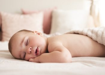 Коли давати ім’я новонародженій дитині?