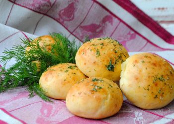 Часникові пампушки без дріжджів