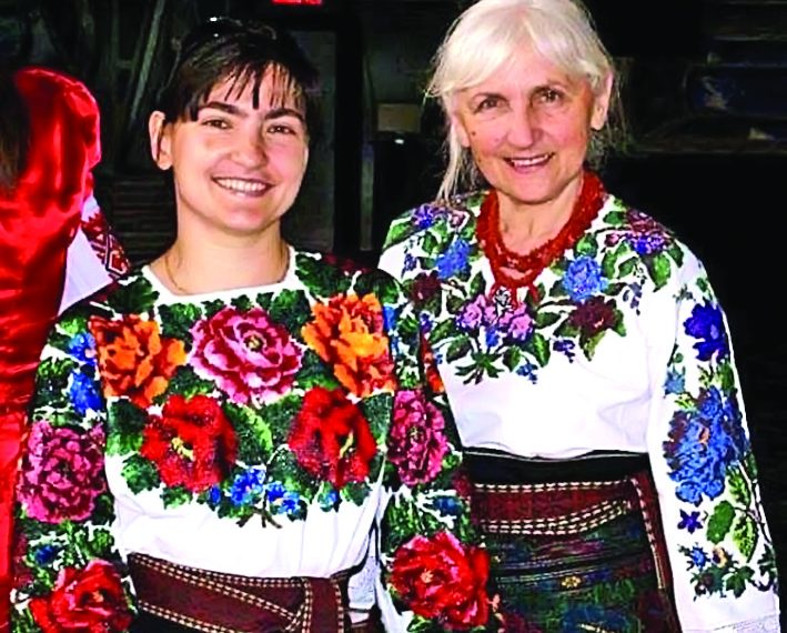 Спецпроєкт оргкомітету «Дня вишиванки» та «Порадниці»:  Кіцманська вишивка